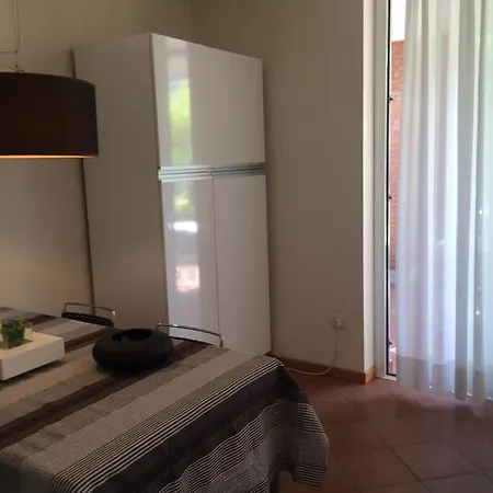 Gardazzurro شقة فندقية 3*