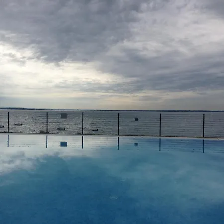Gardazzurro Aparthotel